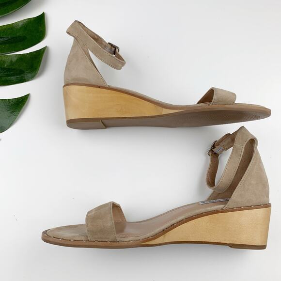 Steve Madden Kenmar Wood Wedge Sandals Ankle Strap Tan Faux Suede Women's 9.5 - Picture 8 of 12